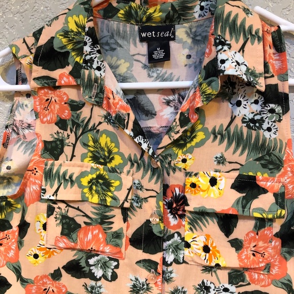 Wet Seal  sleeveless blouse Rayon multicolored - Picture 2 of 5